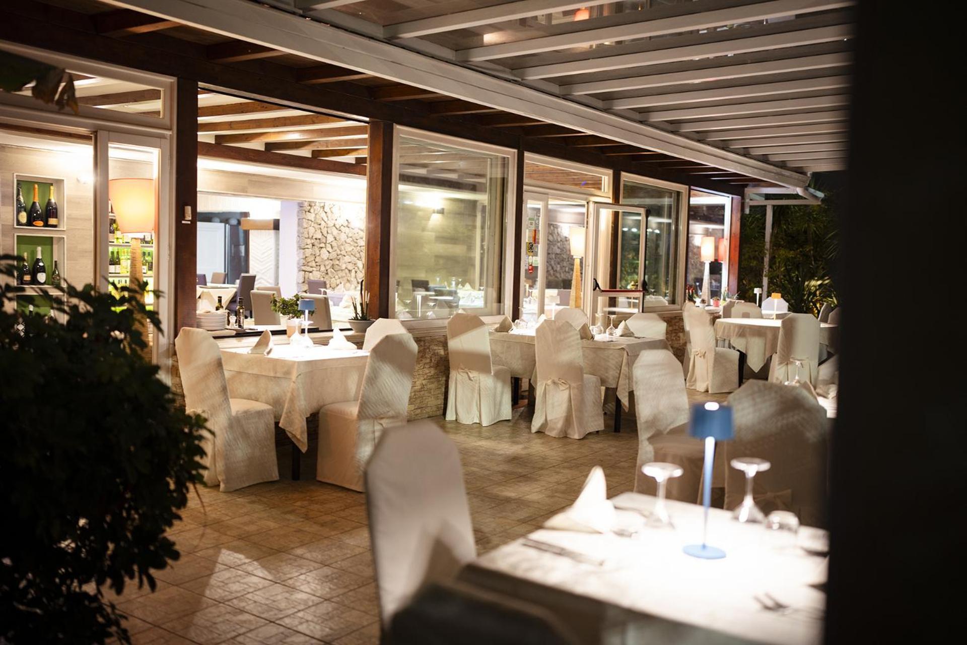Hotel Ristorante Le Rose บรีอาติโก ภายนอก รูปภาพ